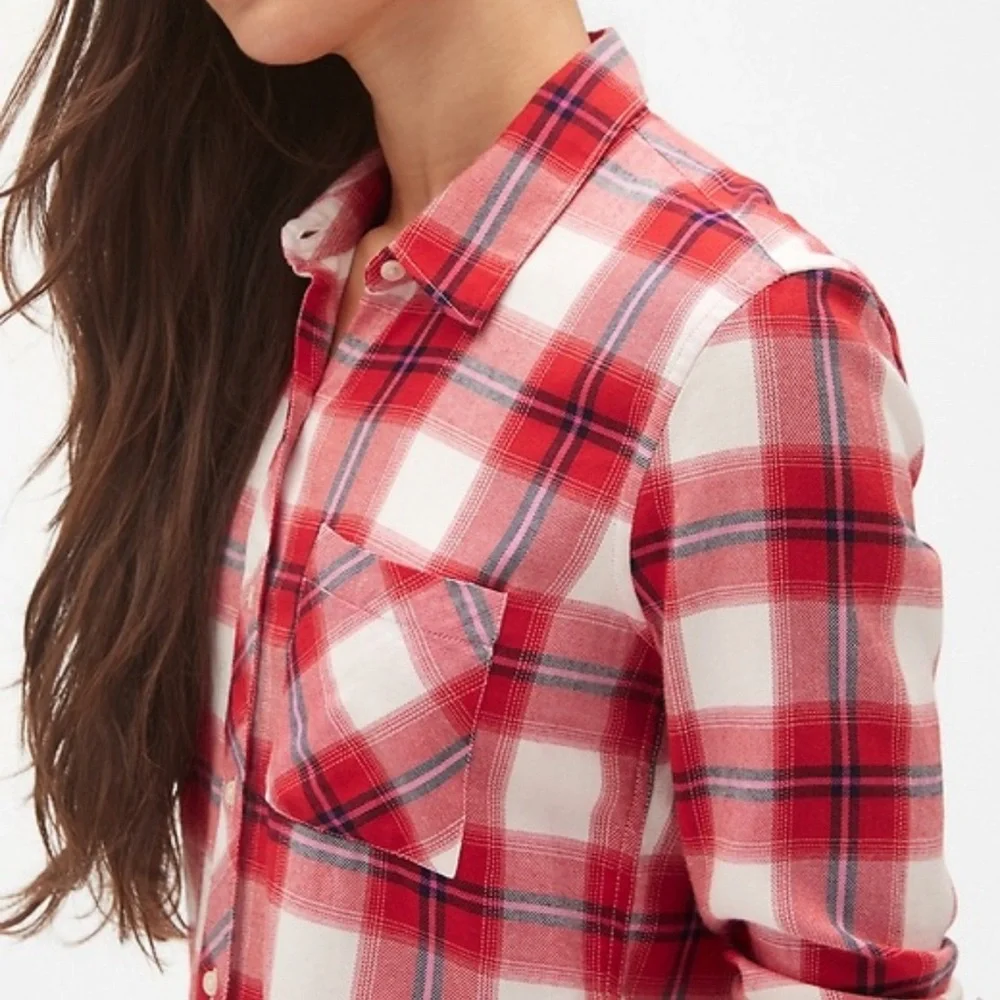 GAP drapey red plaid button down shirt. Size L.